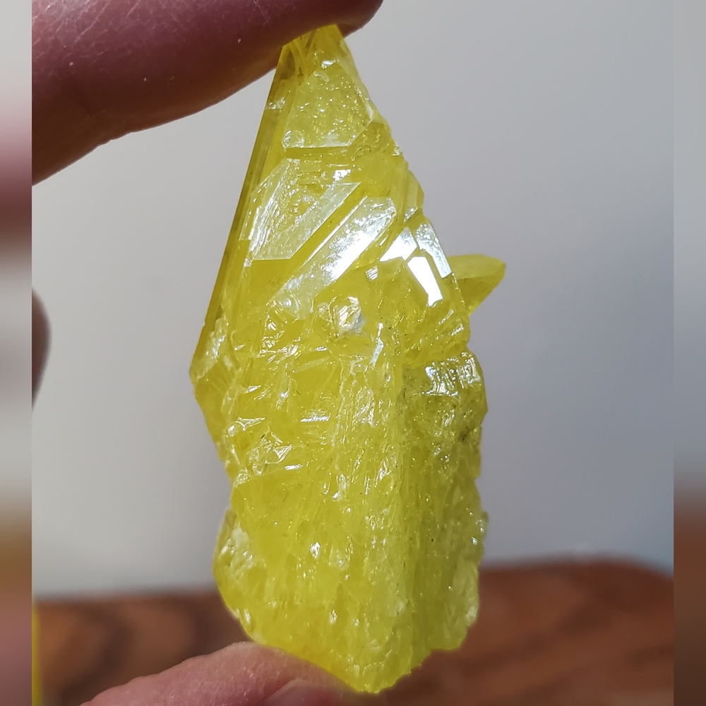Pure Sulfur Crystal, Single Point - Picture 10 of 12